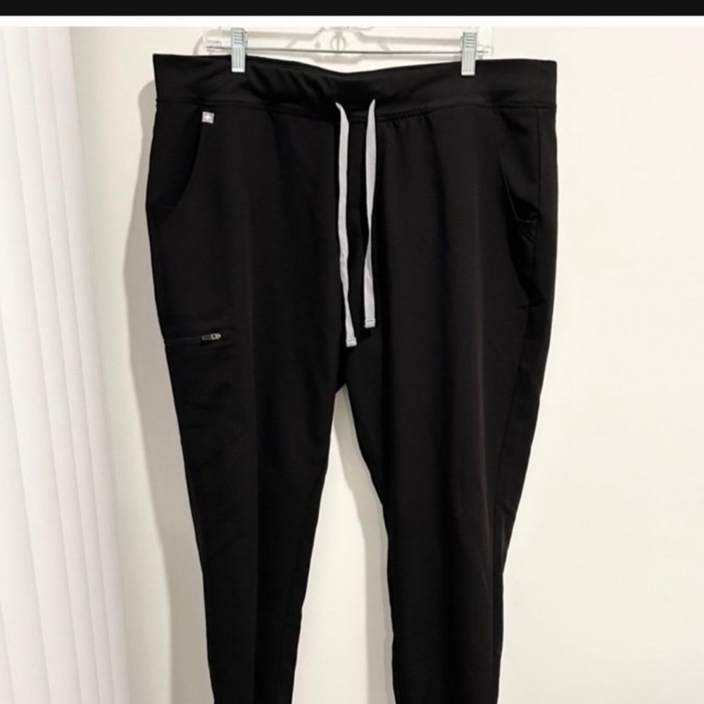 Figs XXL Black Jogger Pants